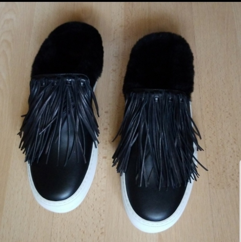 BUSCEMI WOMENS SABOT FRINGE | BLK SIZE W7/37